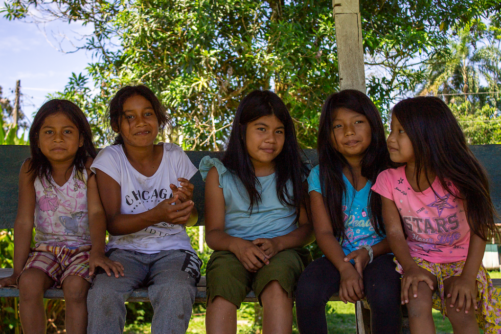 international mission trip to aid the children of the sioux tribe
